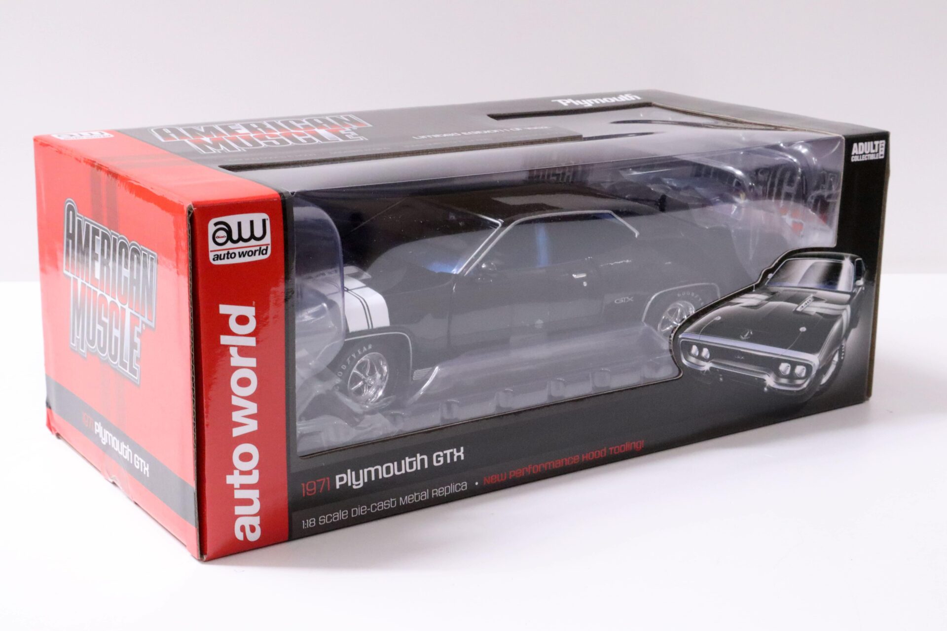 1:18 Auto World 1971 Plymouth GTX 440 Coupe black/ blue