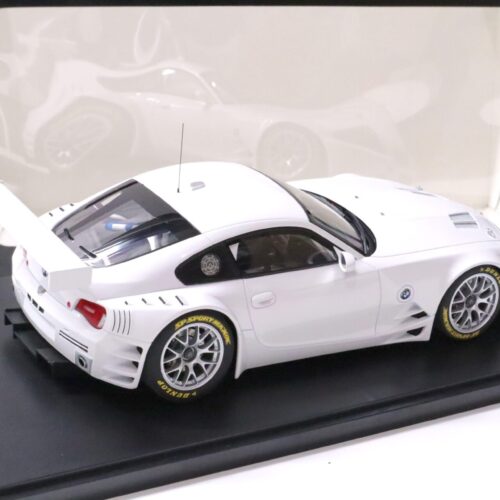 1:18 AUTOart BMW Z4 Coupe Race Car Plain Body Version white