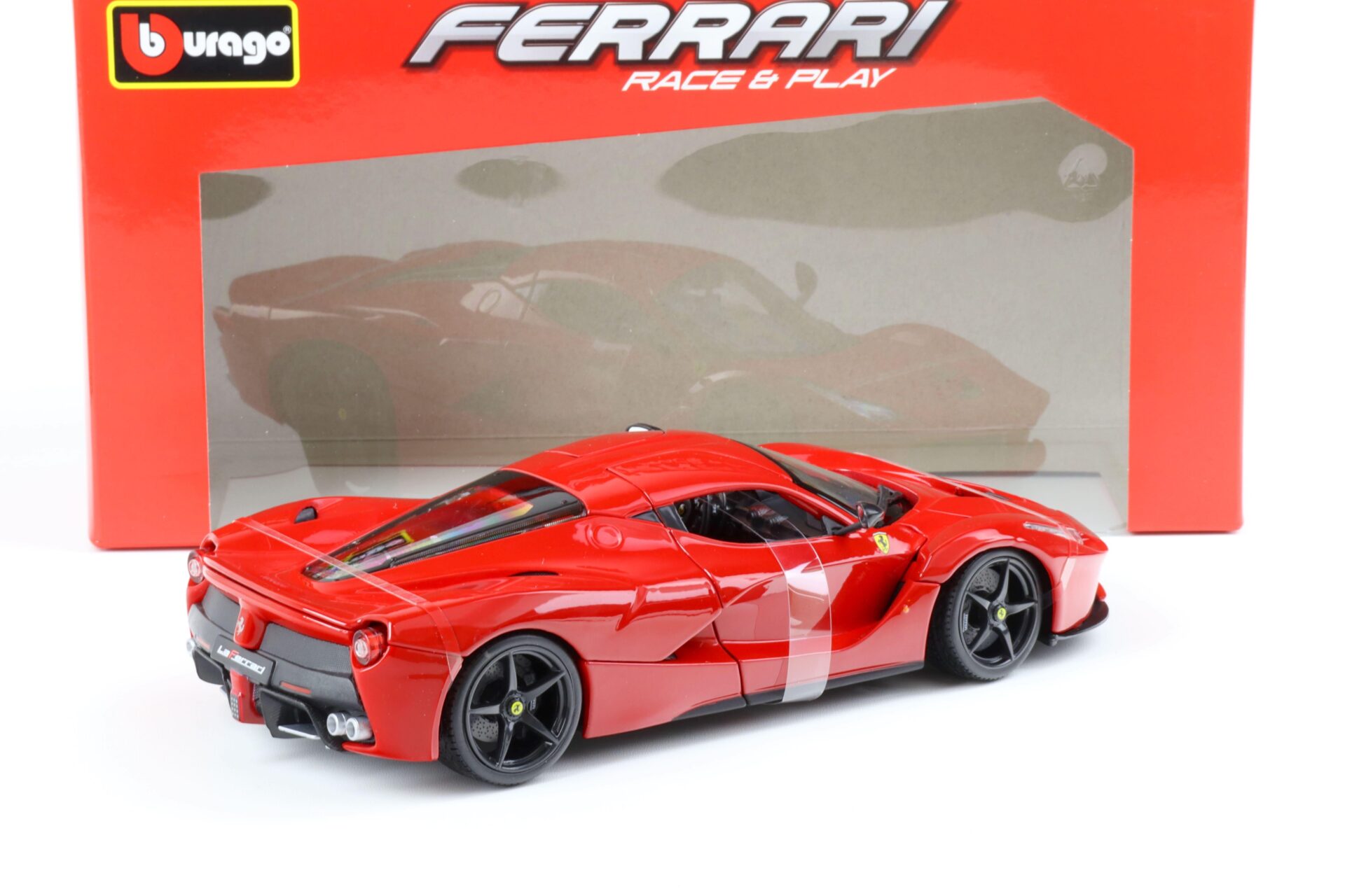 1:18 Bburago R&P Ferrari LaFerrari red 2013