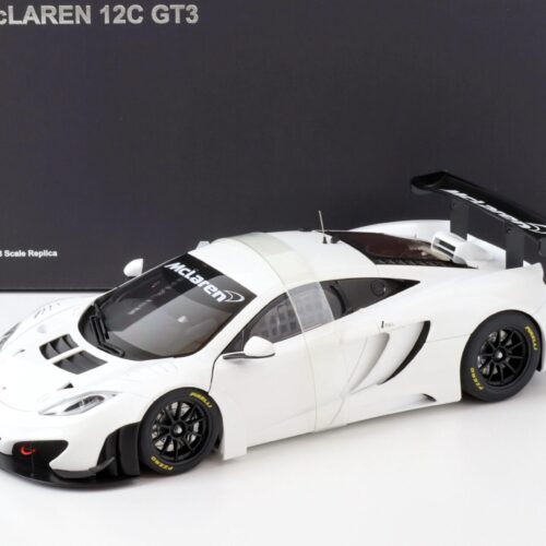 1:18 AUTOart McLAREN 12C GT3 Coupe white 2011