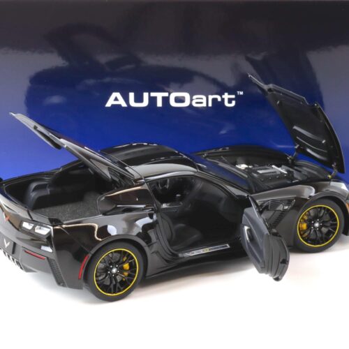 1:18 AUTOart Chevrolet Corvette C7 Z06 "C7R Edition" Gloss black 2015