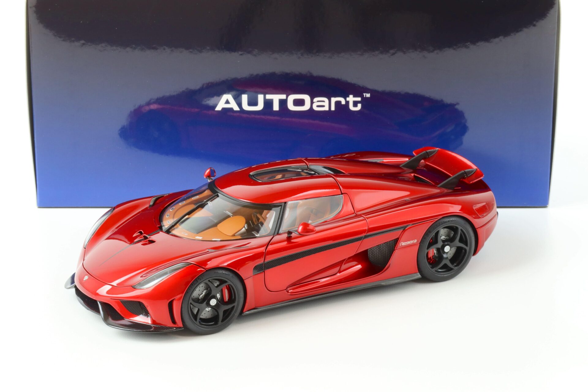 1:18 AUTOart Koenigsegg Regera Candy red 2016