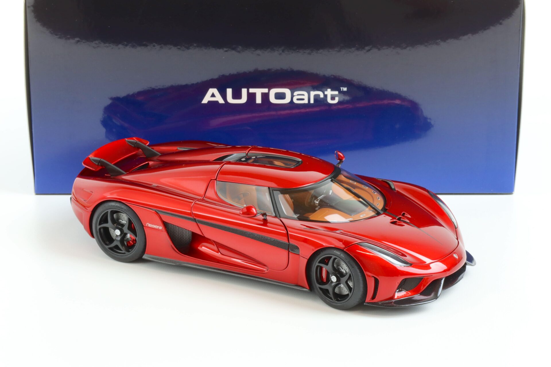 1:18 AUTOart Koenigsegg Regera Candy red 2016