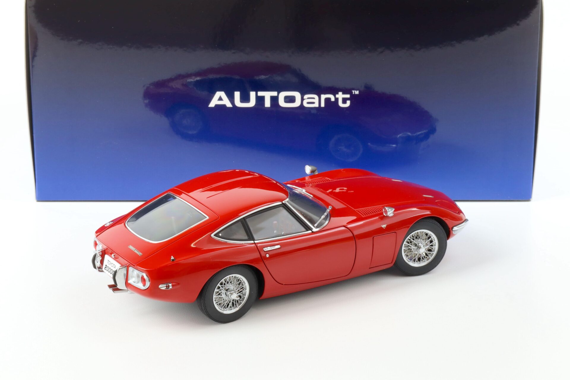 1:18 AUTOart 1965 Toyota 2000GT Coupe red with Spoke wheels