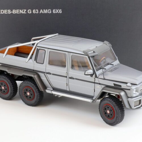 1:18 AUTOart Mercedes G63 AMG 6x6 Designo Platinum Magno 76308
