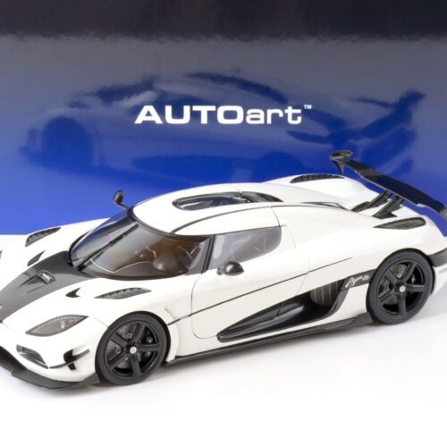 1:18 AUTOart Koenigsegg Agera RS white/ black accents 79021