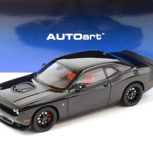 1:18 AUTOart Dodge Challenger 392 Hemi Scat Pack Shaker Pitch black
