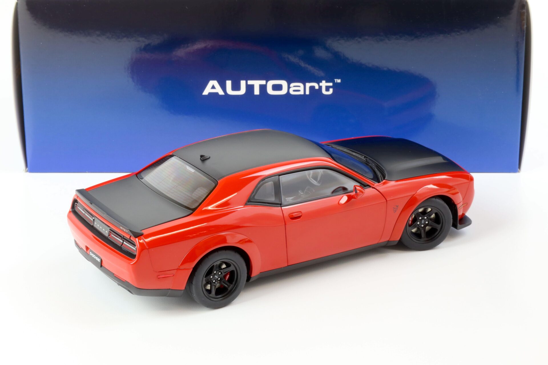 1:18 AUTOart Dodge Challenger SRT DEMON 2018 Tor red/ Satin black Graphic