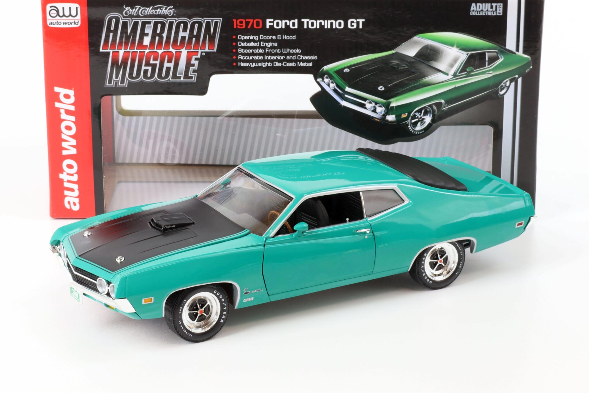 1:18 Auto World 1970 Ford Torino Cobra green/ black