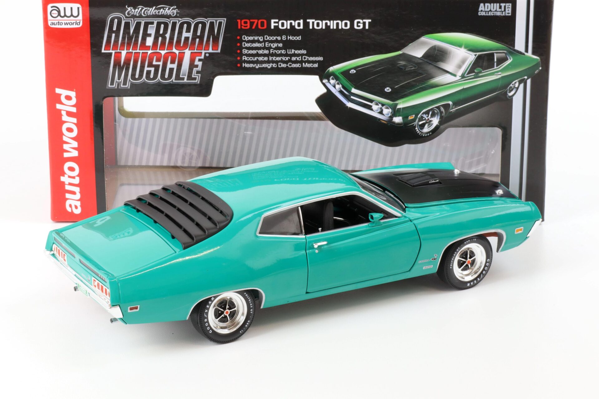 1:18 Auto World 1970 Ford Torino Cobra green/ black