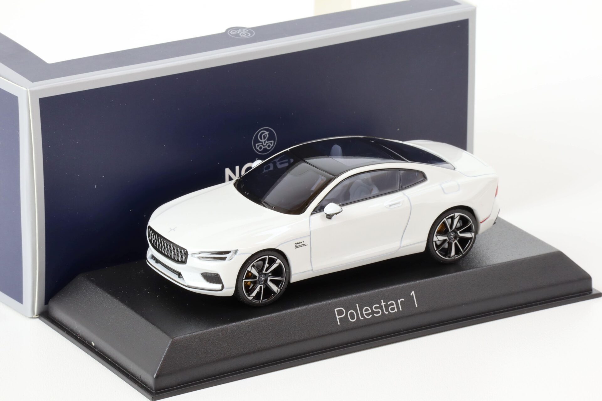 ID 65154 orig.jpg 1:43 Norev Polestar 1 Magnesium silver 2020
