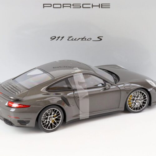 1:18 Minichamps Porsche 911 (991) Turbo S Coupe achat grey metallic DEALER VERSION