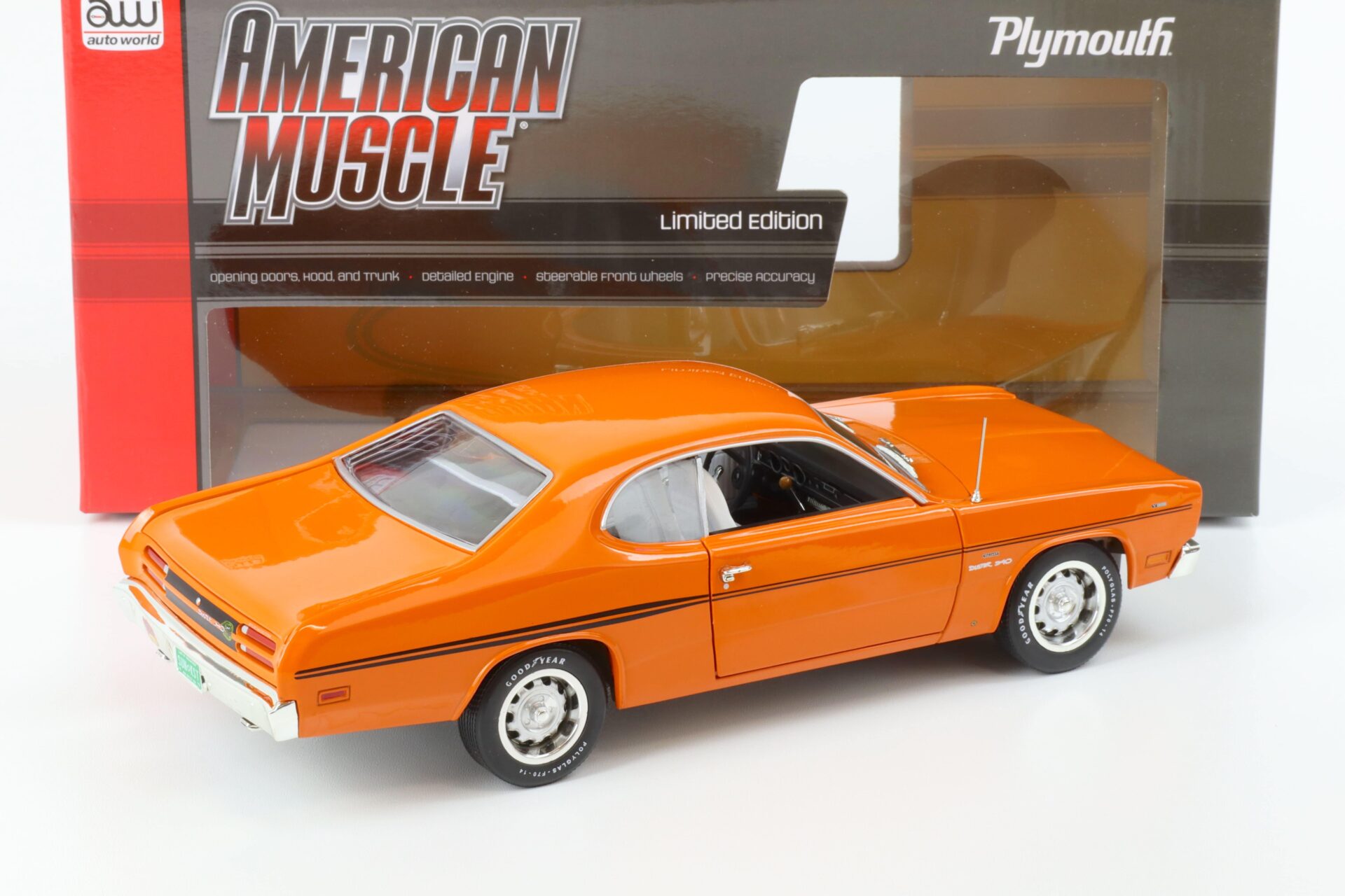 1:18 Auto World 1970 Plymouth Duster 340 Coupe orange Class of 1970