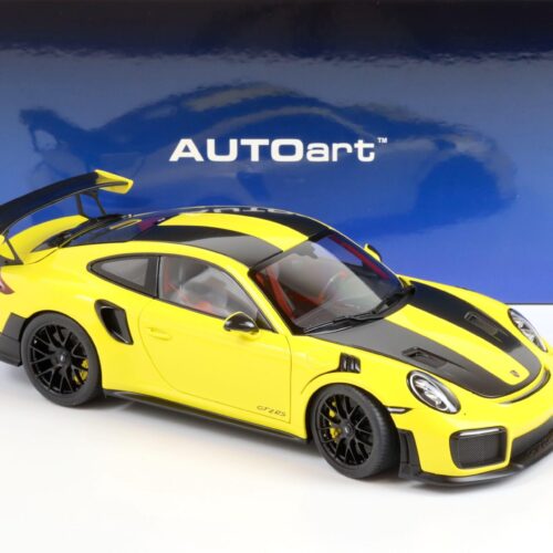 1:18 AUTOart Porsche 911 (991.2) GT2 RS 2017 Weissach Package Racing yellow 78172