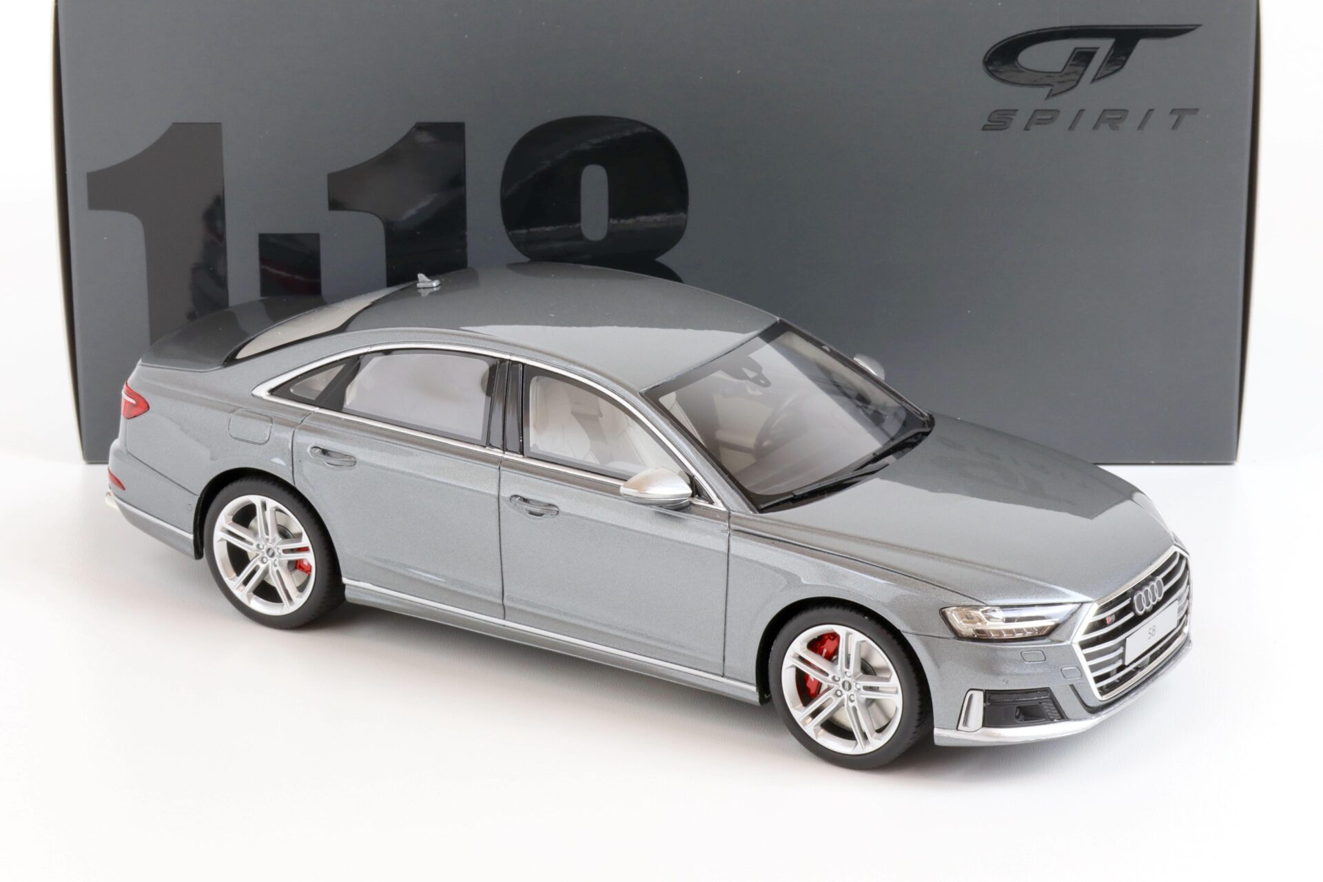 1:18 GT Spirit GT856 Audi S8 A8 Limousine Daytona grey 2020