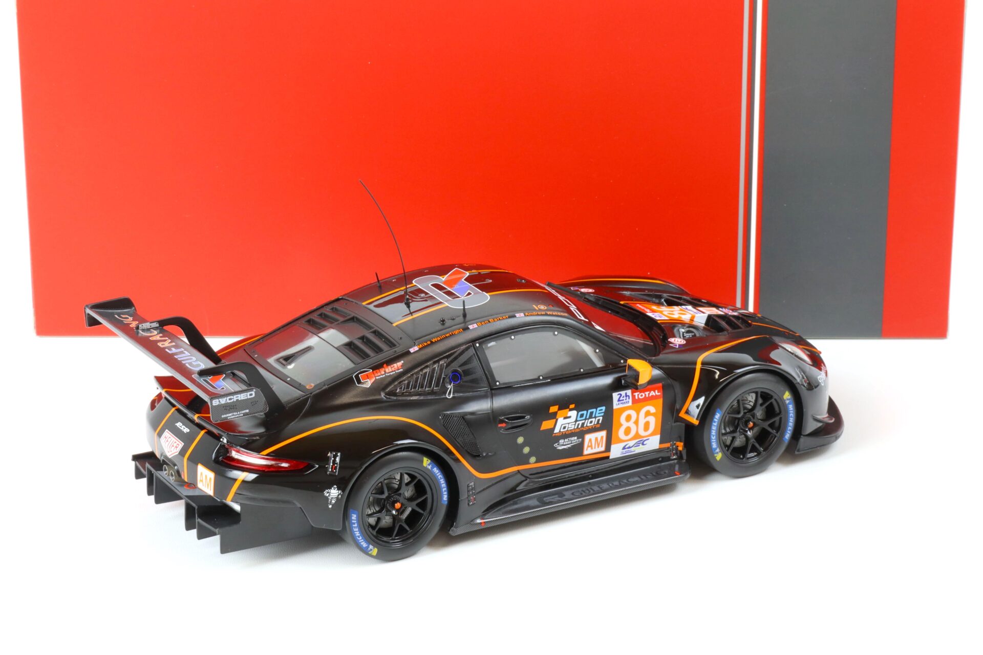1:18 IXO Porsche 911 RSR #86 24h LeMans 2020 Barker, Wainwright, Watson