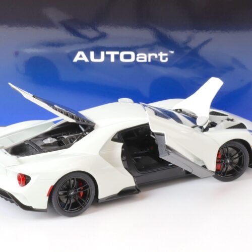 1:18 AUTOart Ford GT 2017 Frozen white 72941