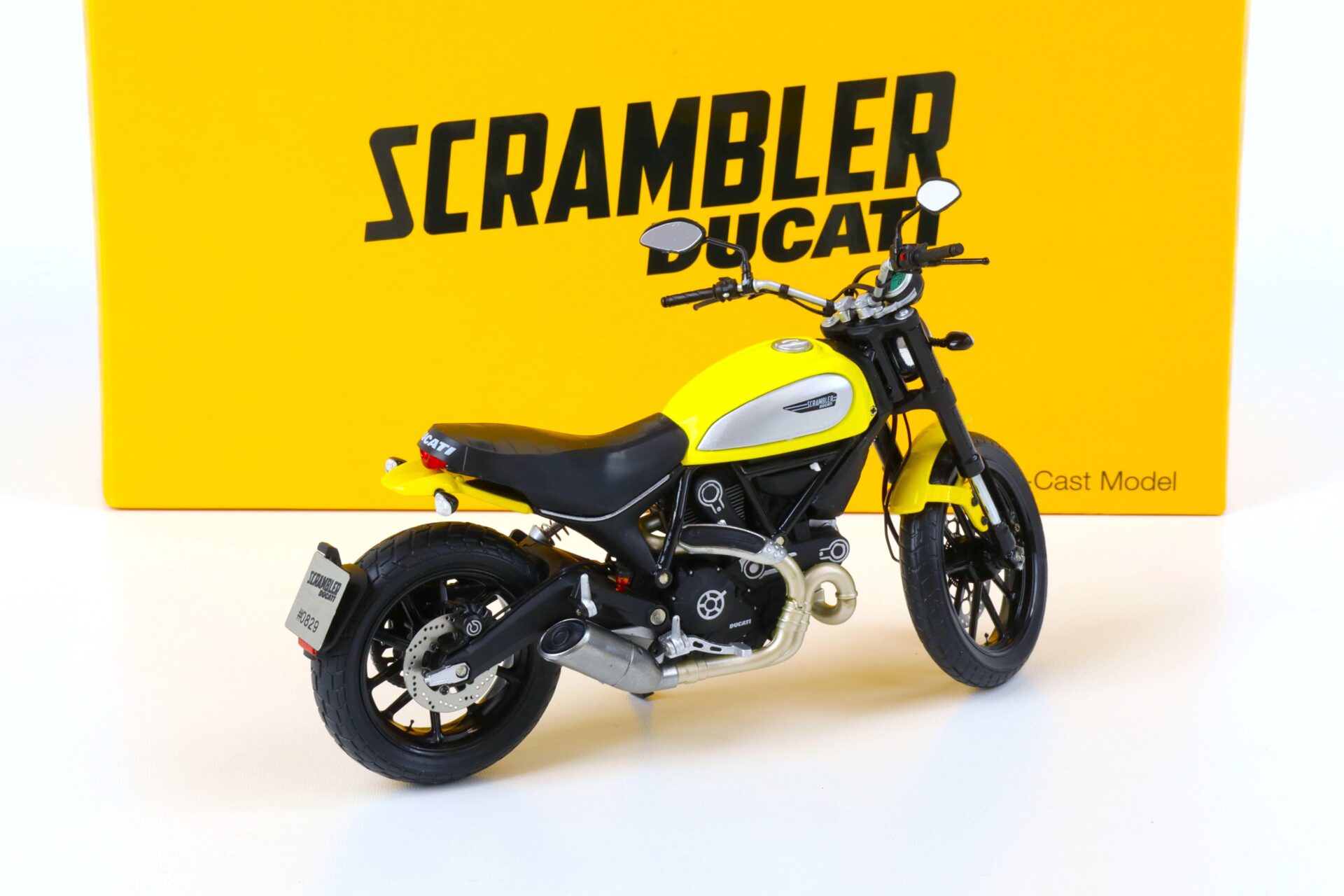 1:12 TSM Model Ducati Scrambler Icon '62 yellow TSMMC0003 DIECAST