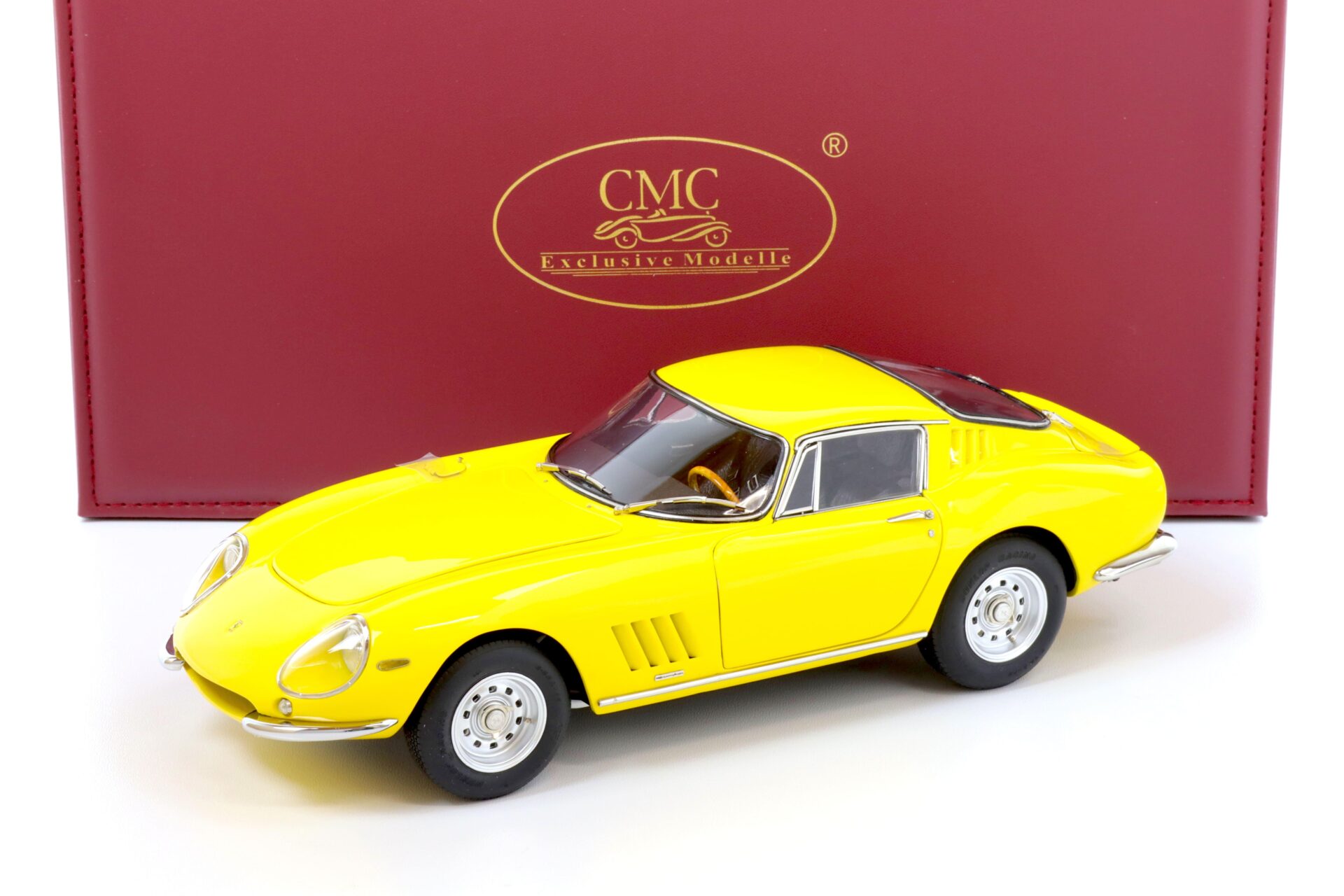 ID 67502 orig.jpg 1:18 CMC Ferrari 275 GTB/C Coupe 1966 Modena yellow M-240 - Limited 1000 pcs.