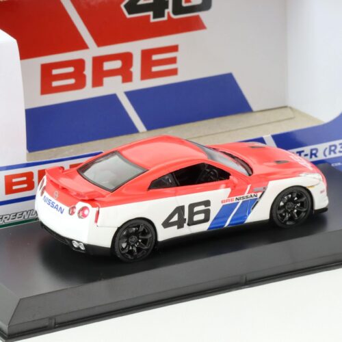 1:43 Greenlight 2015 Nissan GT-R (R35) Coupe BRE #46 white/ red