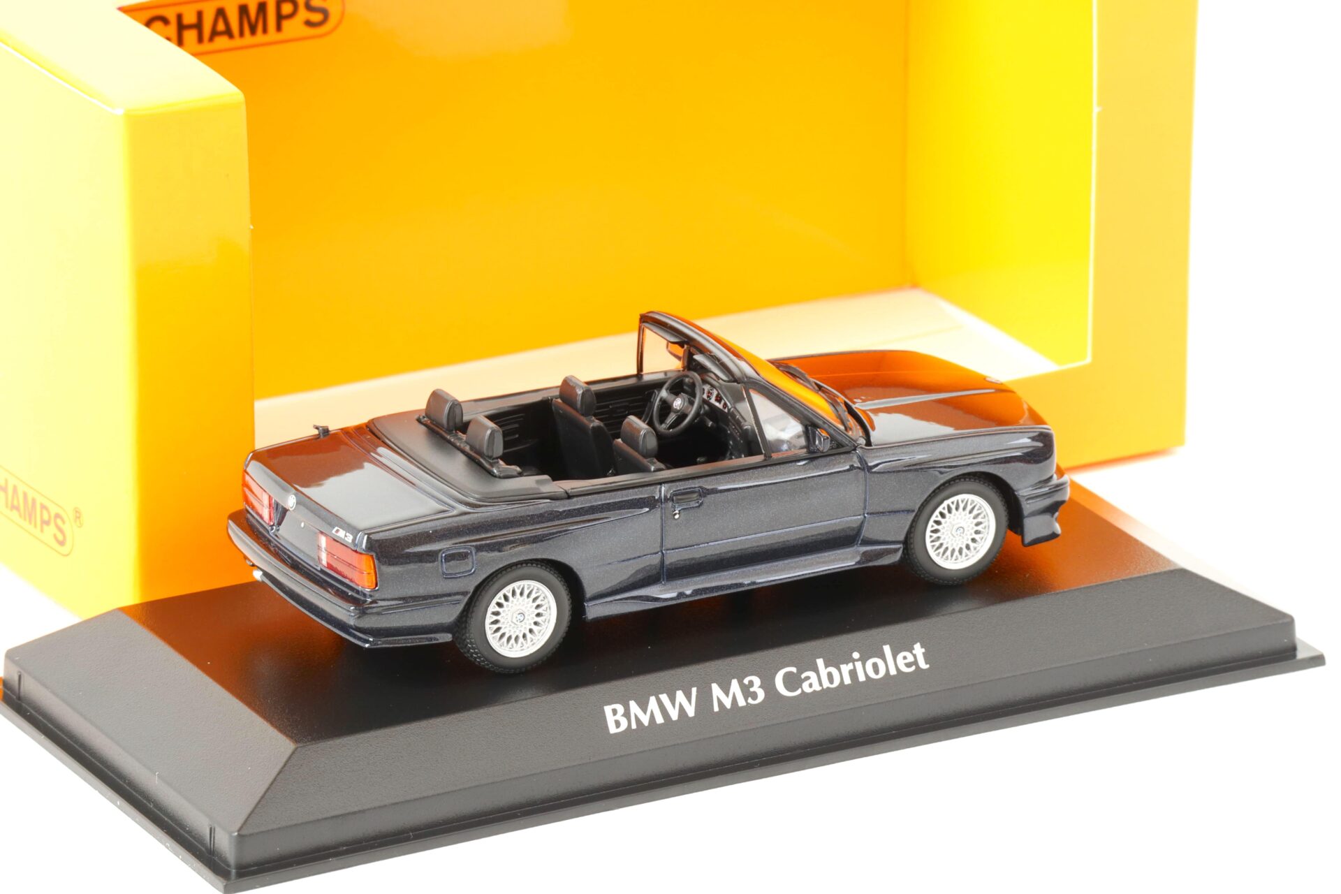 1:43 Minichamps BMW M3 E30 Cabriolet 1988 dark blue metallic