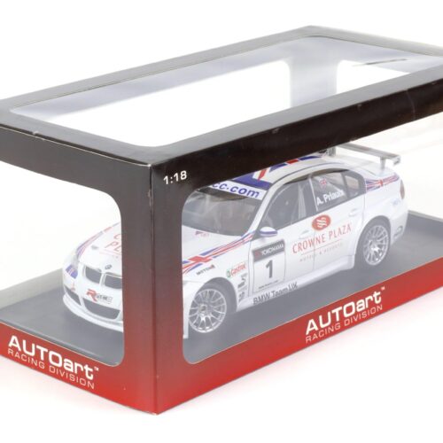 1:18 AUTOart BMW 320si (E90) WTCC 2007 Team UK #1 A.Priaulx - Image 4