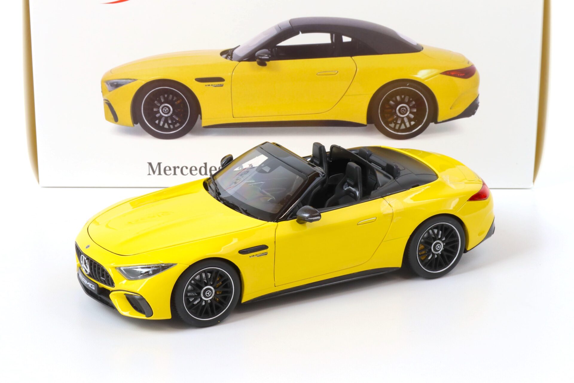 ID 68736 orig.jpg 1:18 iScale Mercedes SL 63 AMG 4MATIC+ Convertible (R232) sun yellow