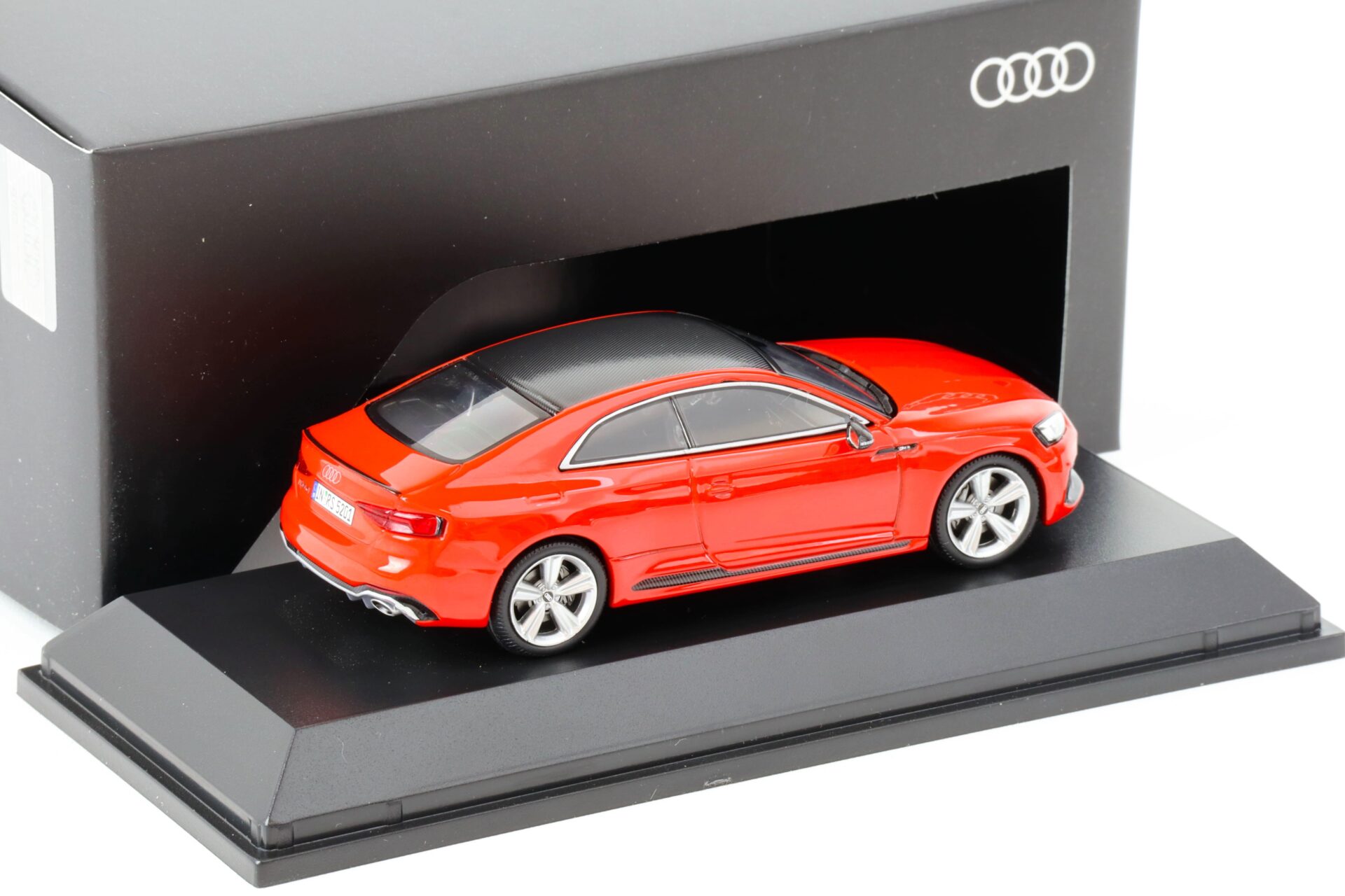 1:43 Spark Audi RS5 Coupe Misano red 2017 DEALER VERSION