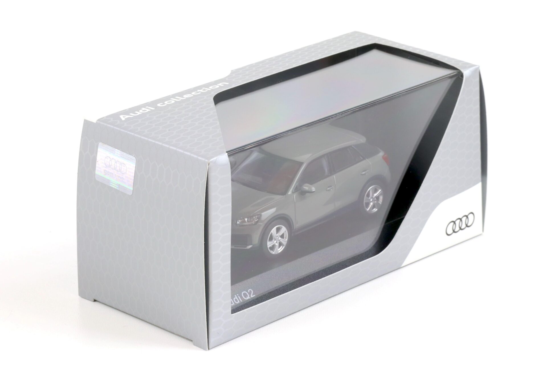 1:43 iScale Audi Q2 SUV Quantum grey 2016 DEALER VERSION