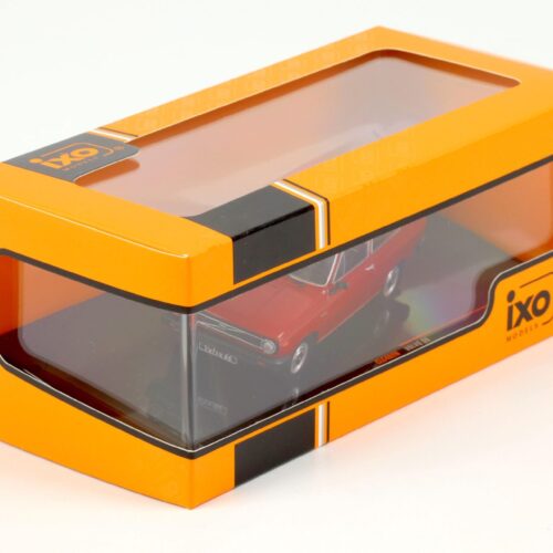 1:43 IXO 1977 Volvo 66 red CLC402N