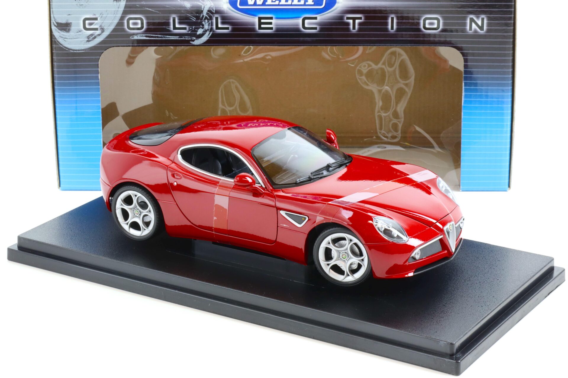 1:18 Welly Alfa Romeo 8C Competizione Coupe red