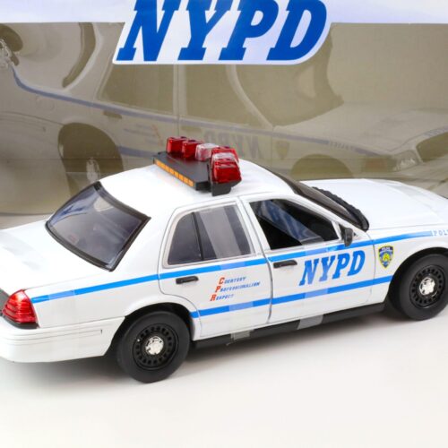 1:18 Greenlight Ford Crown Victoria Police Intercopter NYPD New York Police