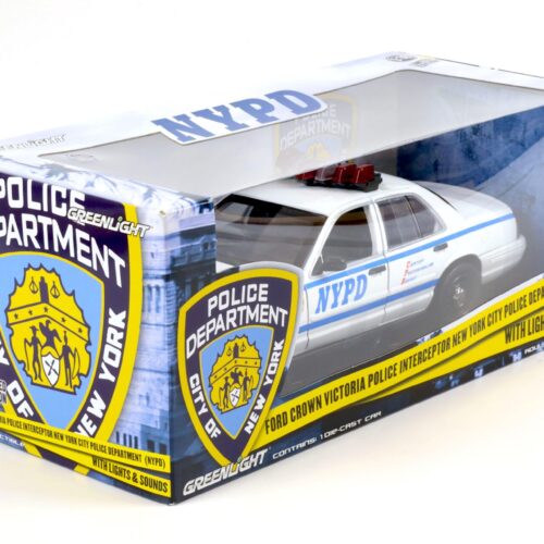 1:18 Greenlight Ford Crown Victoria Police Intercopter NYPD New York Police