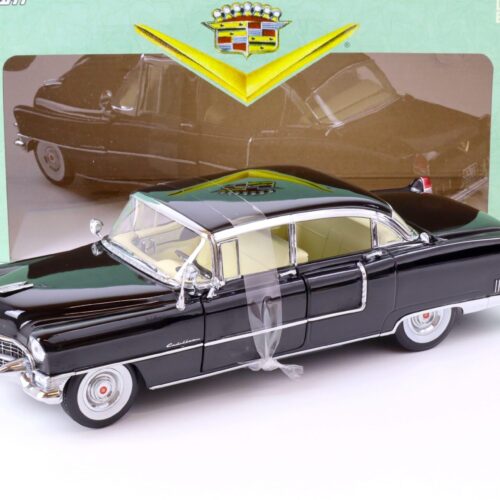 1:18 Greenlight 1955 Cadillac Fleetwood Series 60 Special black
