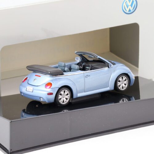 1:43 AUTOart VW Beetle Cabriolet Speed blue metallic 59756