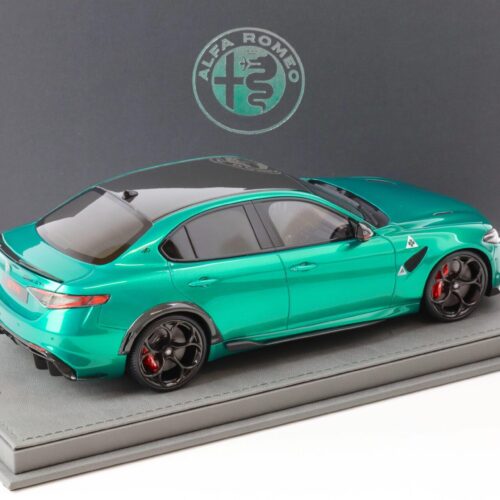 1:18 BBR Alfa Romeo Giulia GTA Verde Montreal green/ red brakes - Limited 44 pcs.