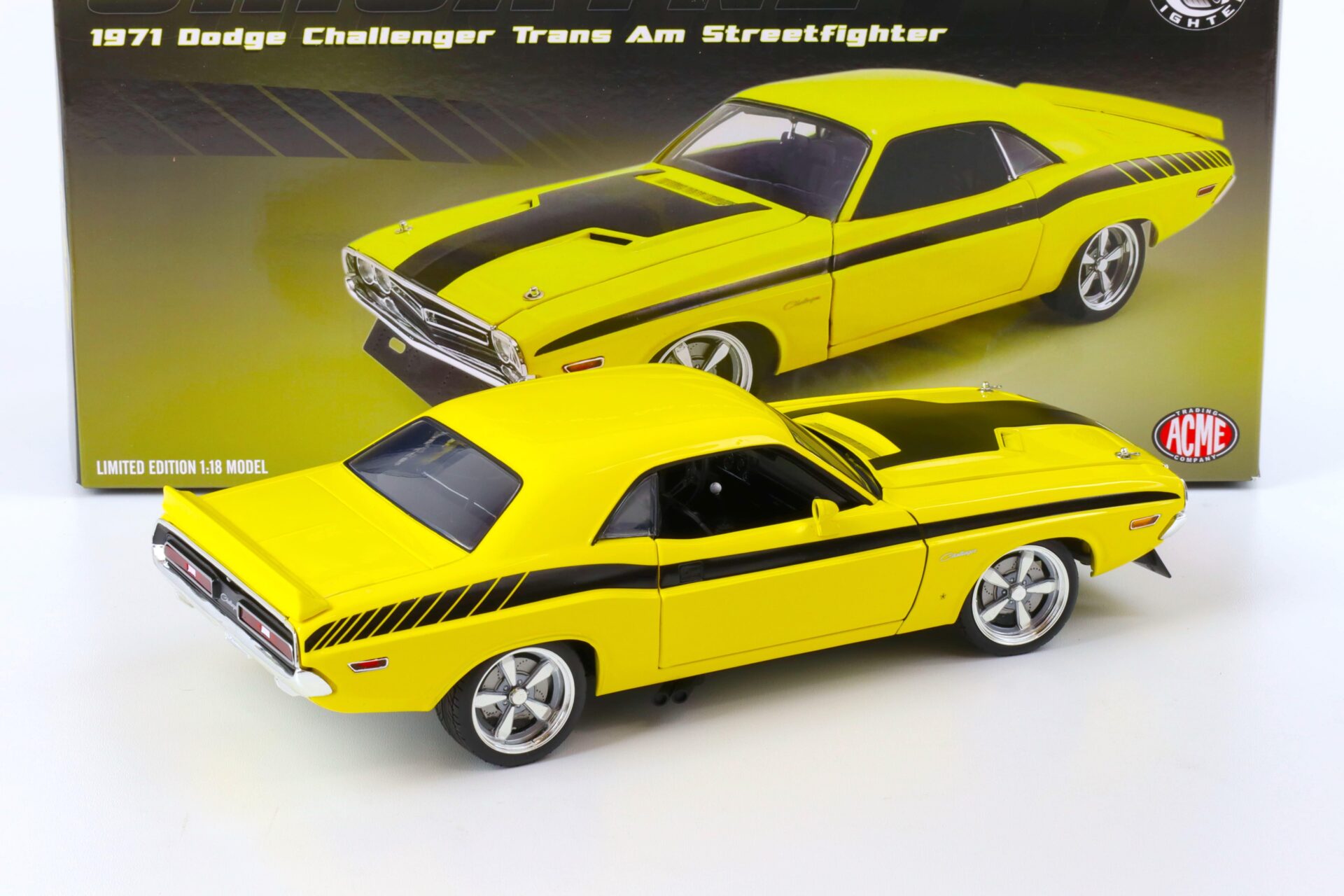 1:18 ACME 1971 Dodge Challenger Trans Am Streetfighter CHICAYNE yellow