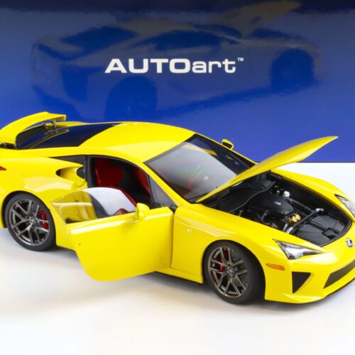 1:18 AUTOart Lexus LFA 2010 pearl yellow 78854