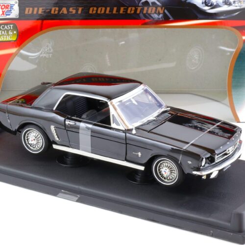 1:18 MOTOR MAX 1964 1/2 Ford Mustang Hardtop black