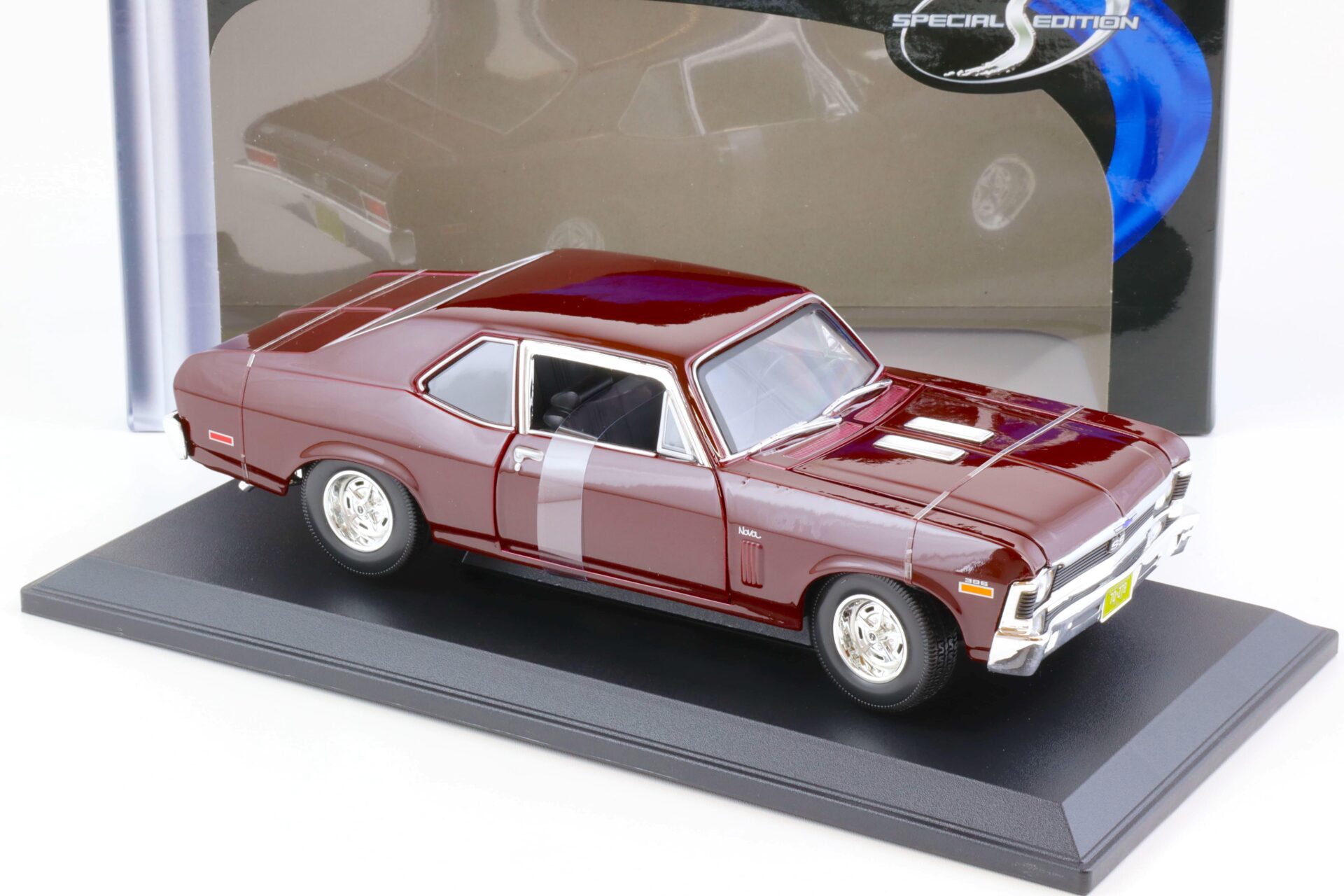 1:18 Maisto 1970 Chevrolet Nova SS Coupe dark red