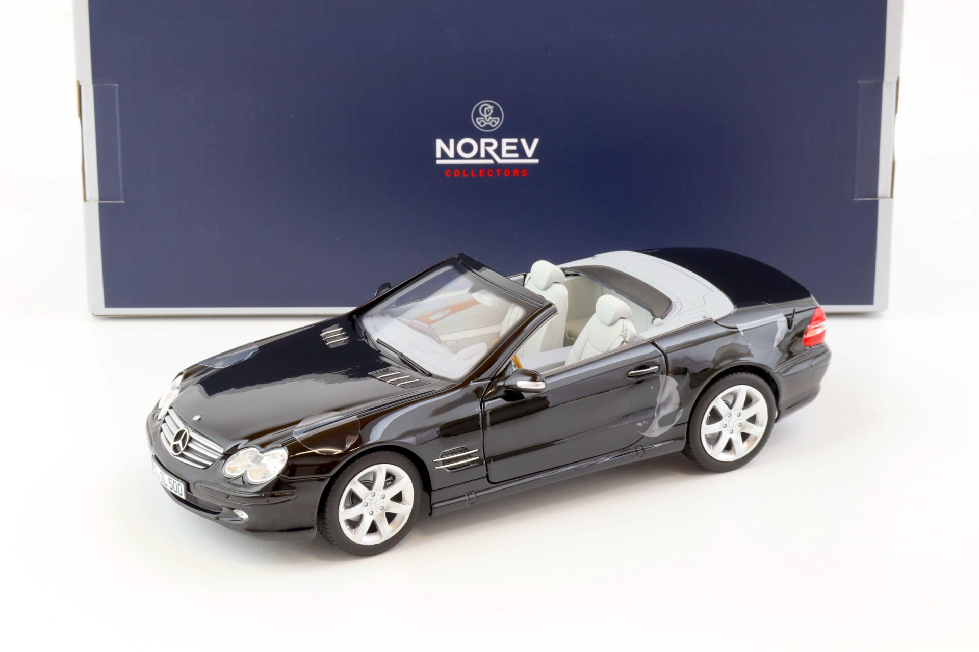ID 70412 orig.jpg 1:18 Norev Mercedes SL 500 R230 Convertible 2003 black 183840