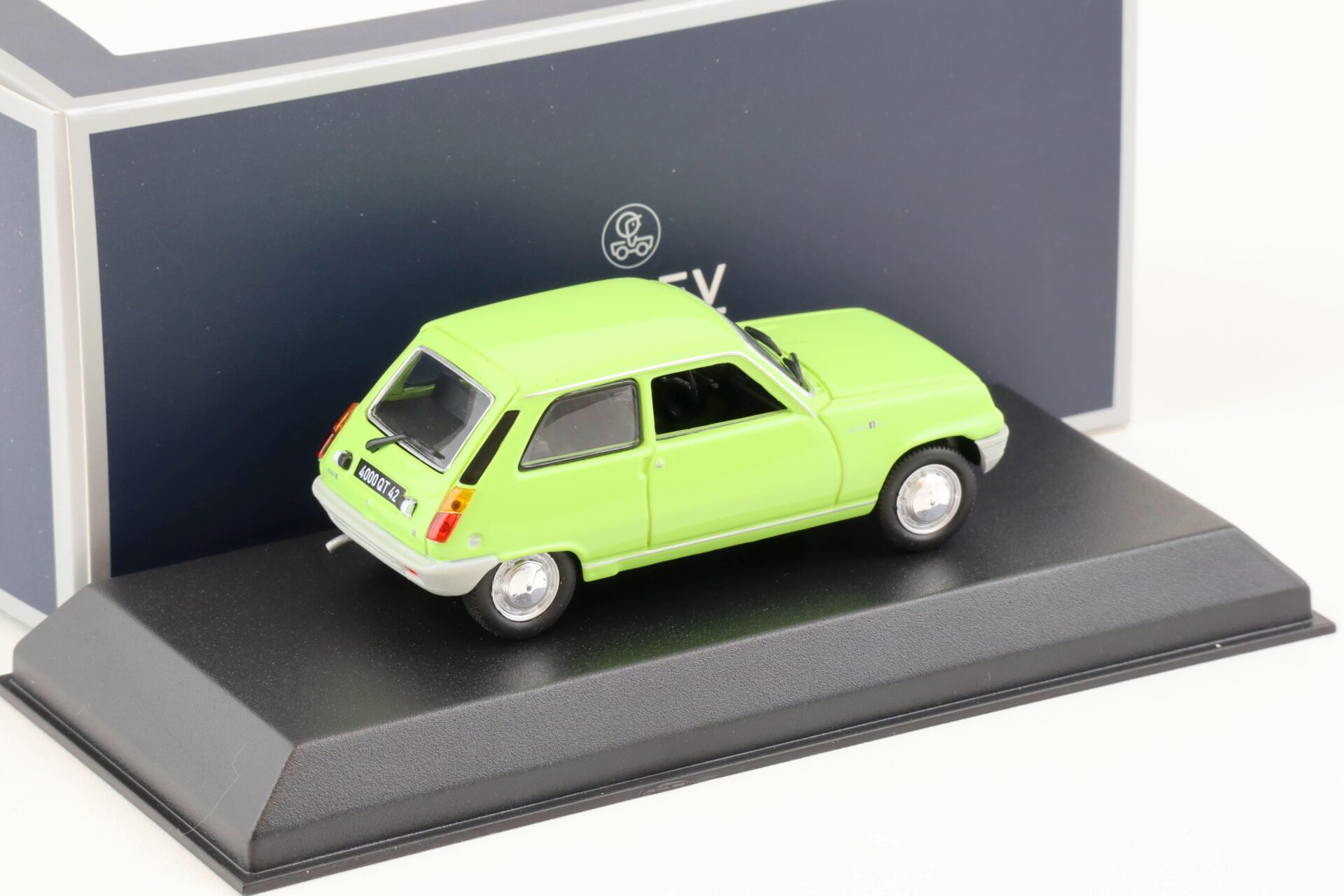 1:43 Norev Renault 5 TL 1972 light green 510531