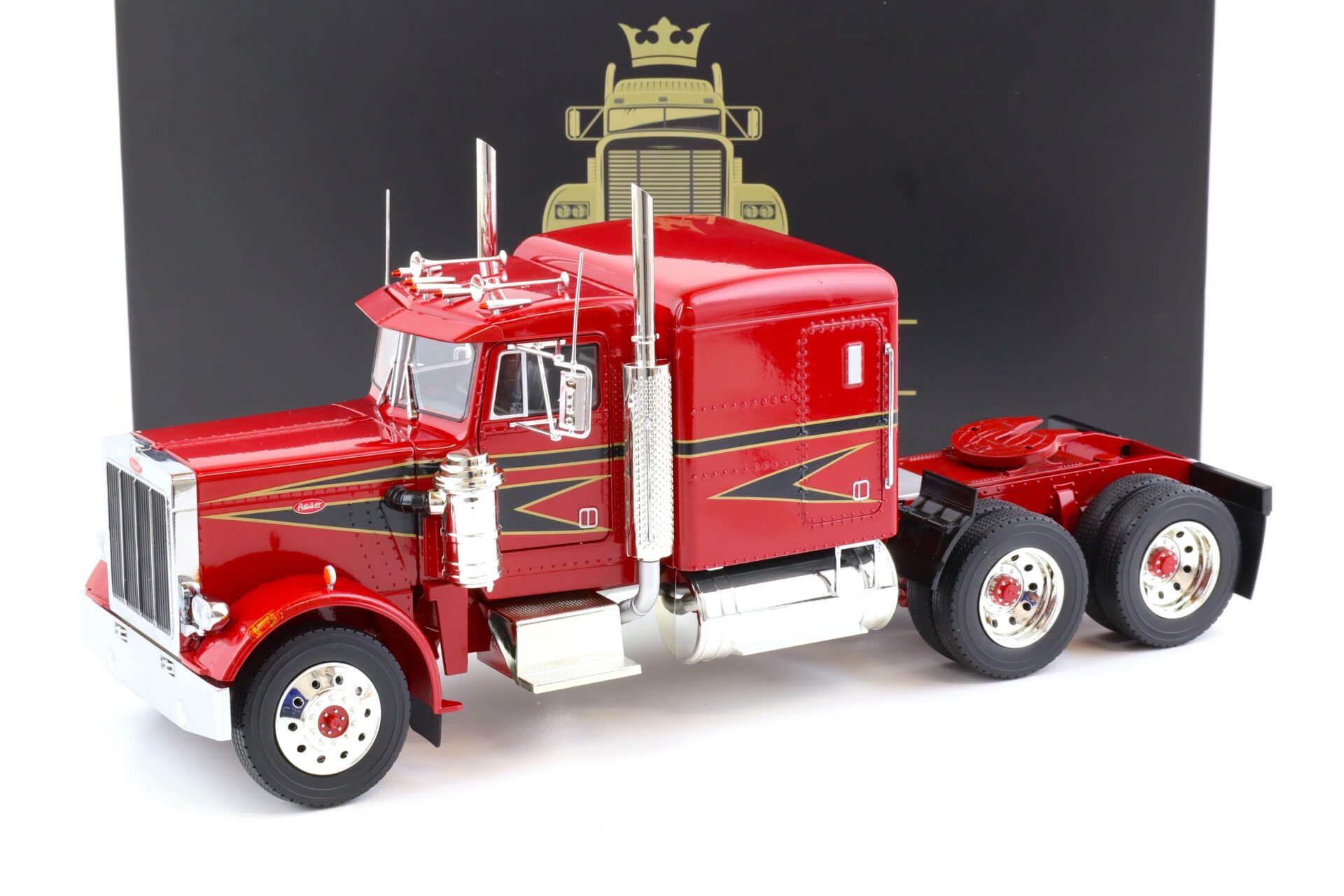 ID 70605 orig.jpg 1:18 Road Kings LKW Peterbilt 359 SZM 1967 red/ black