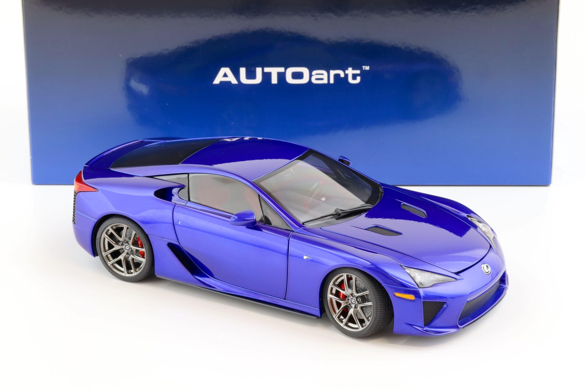 1:18 AUTOart Lexus LFA 2010 pearl blue 78858