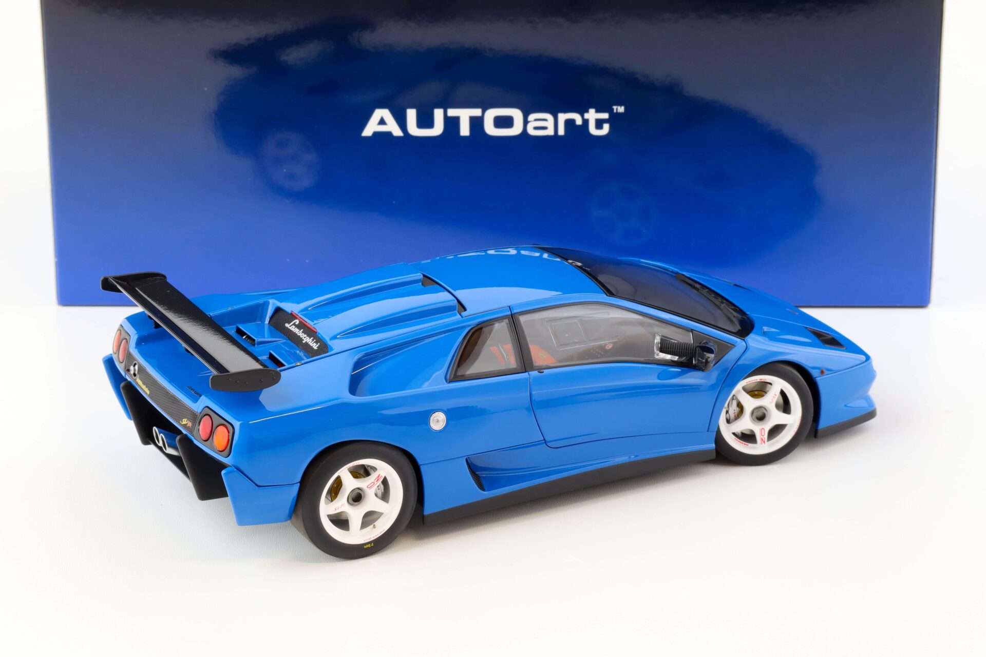 1:18 AUTOart Lamborghini Diablo SV-R 1996 blue Le Mans 79148