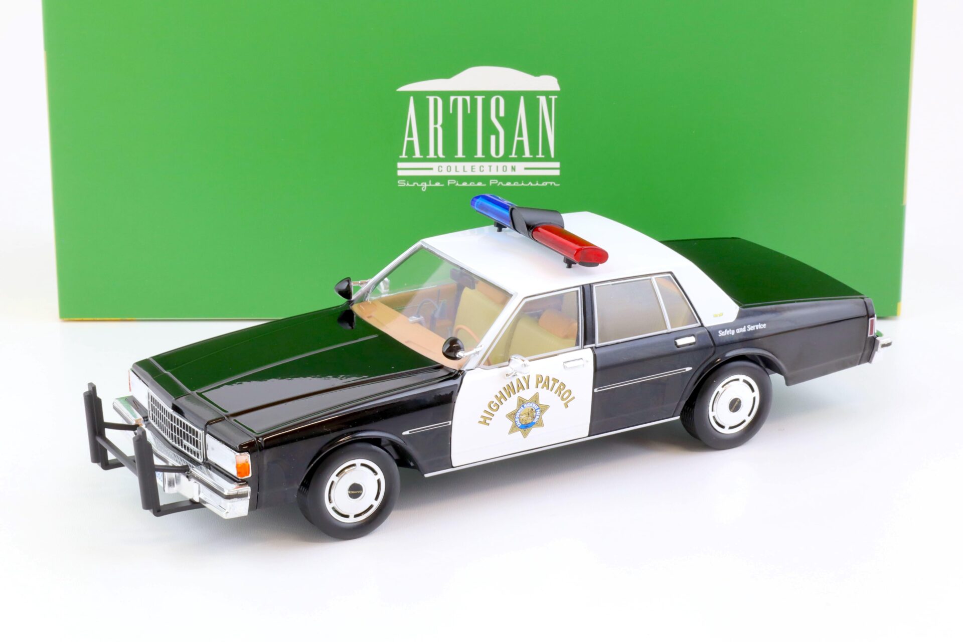 1:18 Greenlight 1989 Chevrolet Caprice California Highway Patrol black/ white