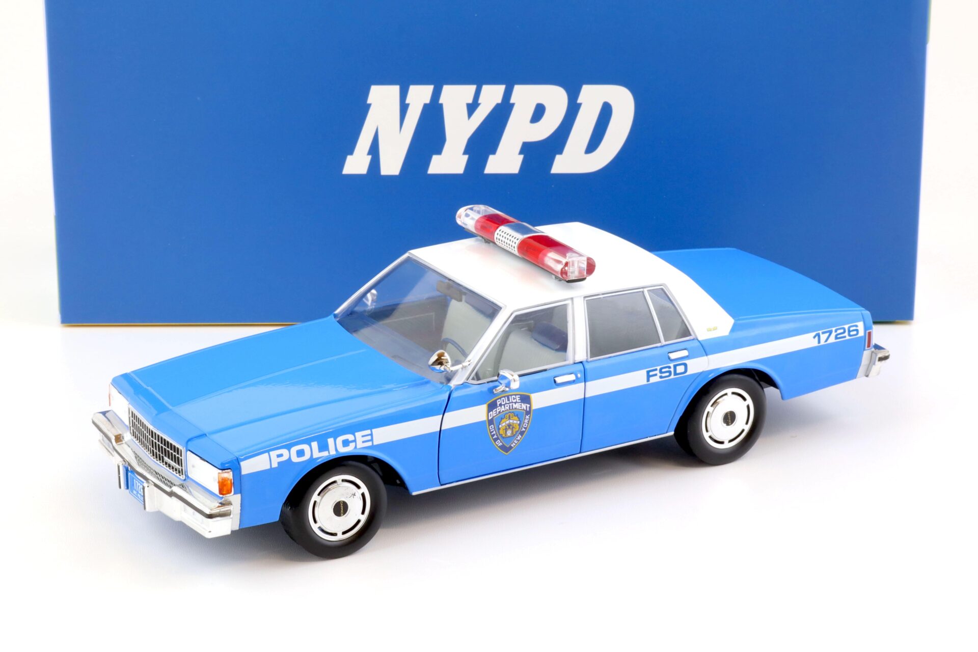 1:18 Greenlight 1990 Chevrolet Caprice NEW York City Police Department NYPD blue