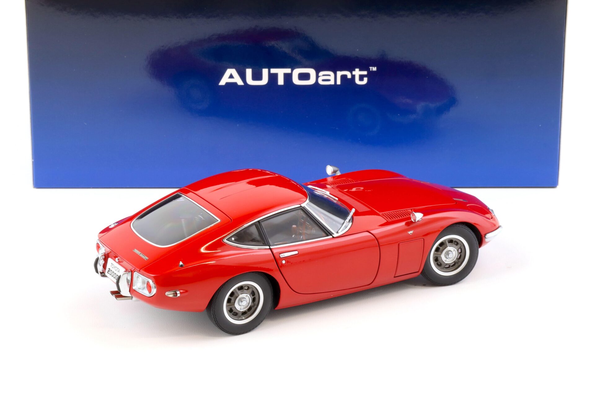 1:18 AUTOart 1965 Toyota 2000GT Coupe red 78751
