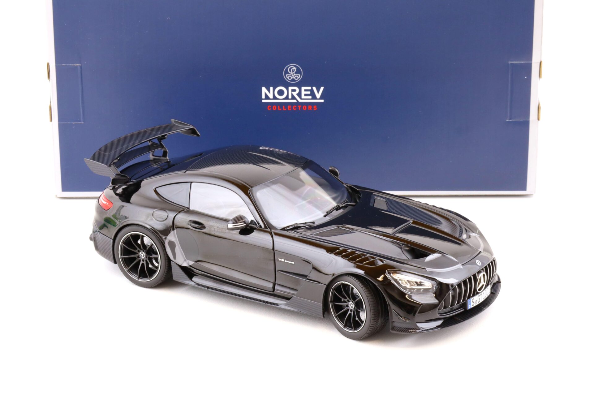 1:18 Norev Mercedes AMG GT Black Series 2021 black 183900
