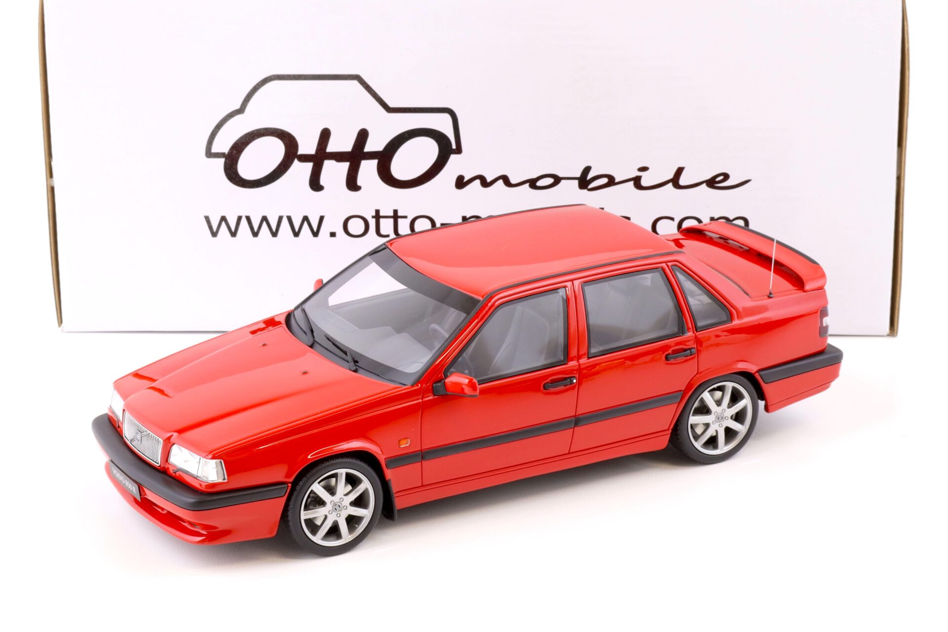 ID 71694 orig.jpg 1:18 OTTO mobile OT427 Volvo 850 R Sedan red 1996